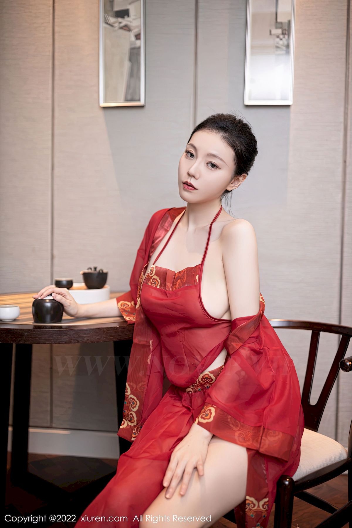 [秀人XiuRen] No.5992 模特安然anran – 红色情趣服饰+曼妙身姿性感写真