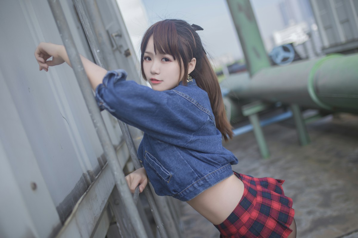 性感人气COSER Yoko宅夏Cos – 红色格子 – COSPLAY