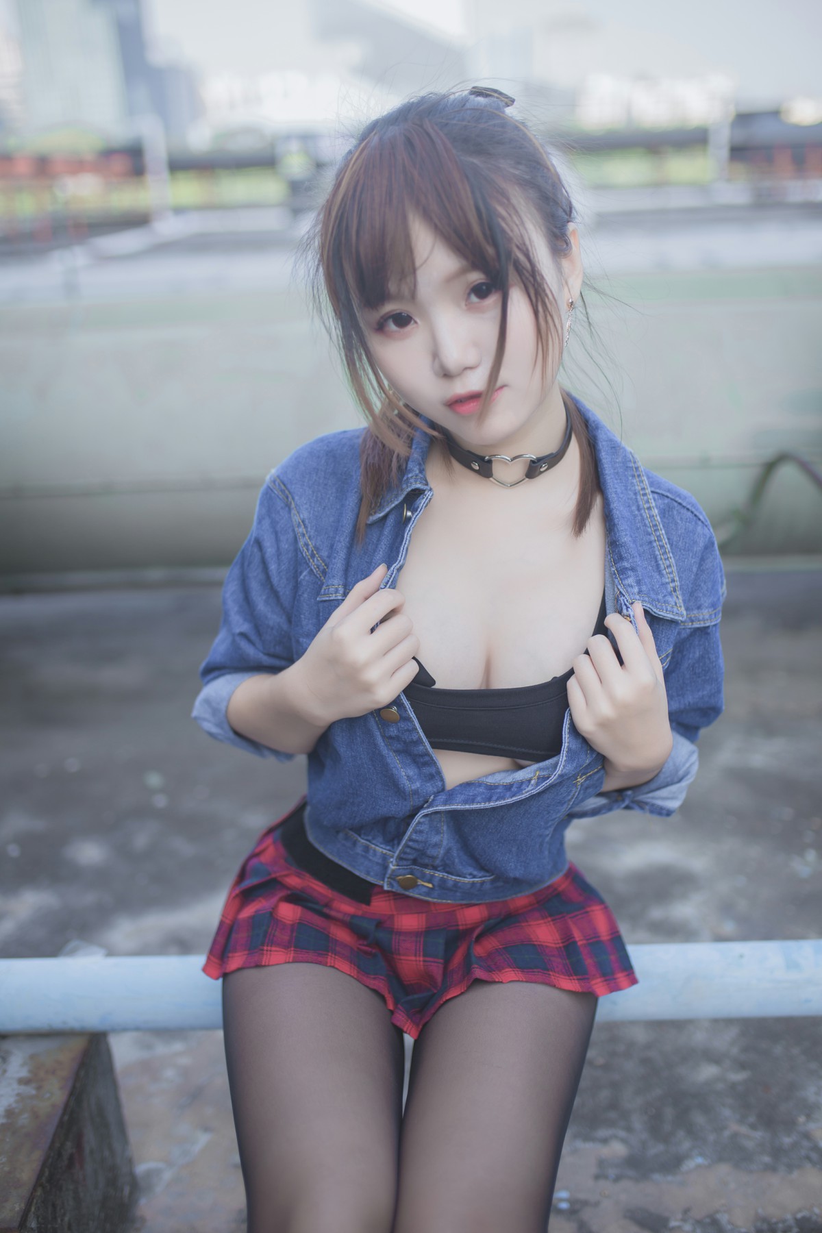 性感人气COSER Yoko宅夏Cos – 红色格子 – COSPLAY
