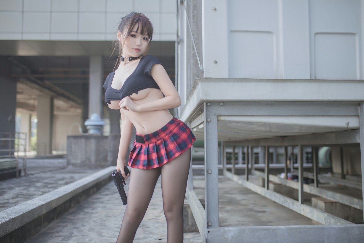 性感人气COSER Yoko宅夏Cos – 红色格子 – COSPLAY