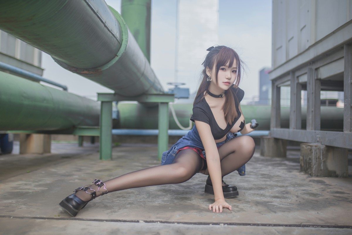 性感人气COSER Yoko宅夏Cos – 红色格子 – COSPLAY
