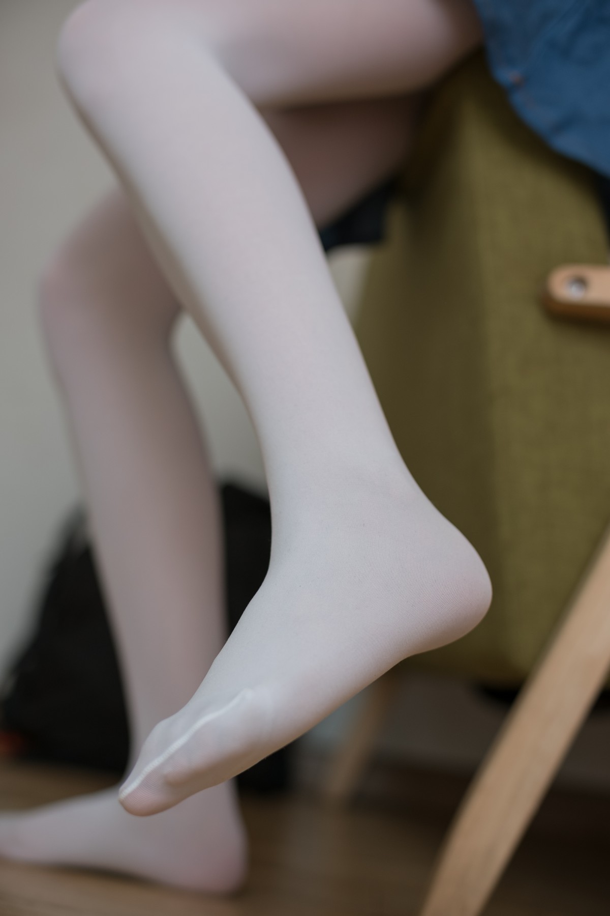 [森萝财团]R15-021无法控制的白丝情结 – COSPLAY