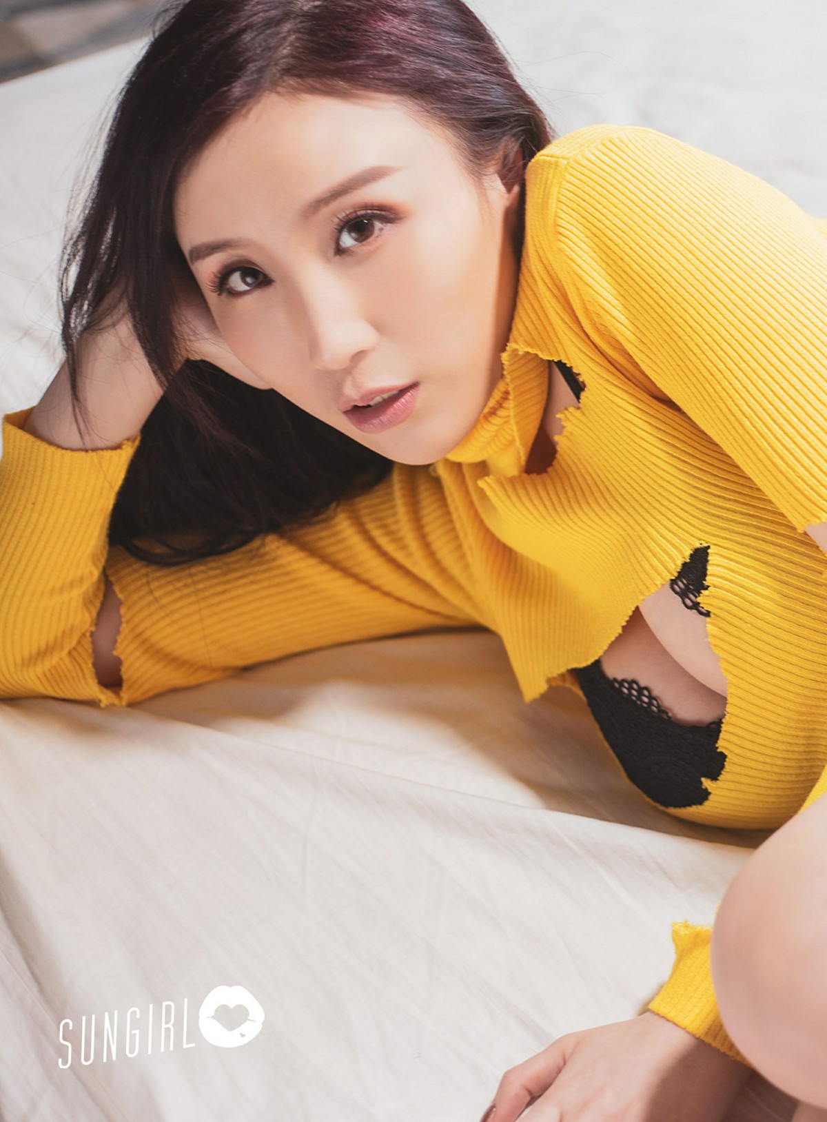 [SUNGIRL阳光宝贝]NO.007 黄色诱惑！蔓蔓恋上你写真 黄蔓蔓Irenea – COSPLAY