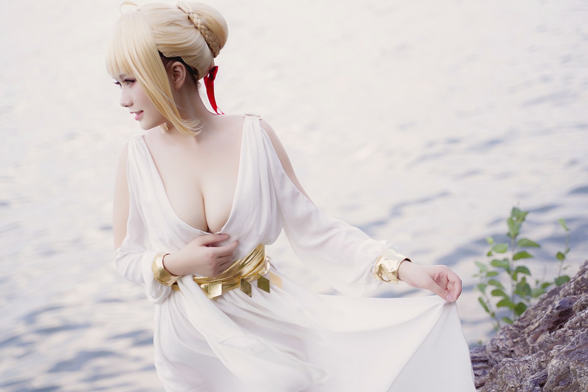 甜美女神 白裙飘逸难以抵挡的诱惑 – COSPLAY
