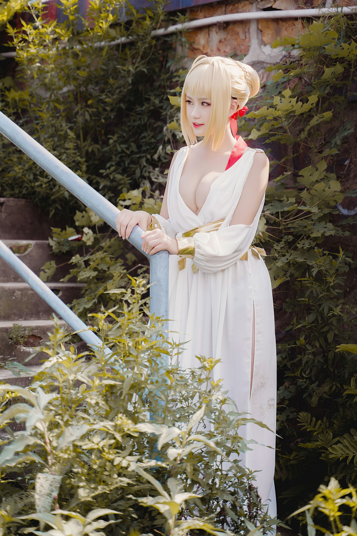 甜美女神 白裙飘逸难以抵挡的诱惑 – COSPLAY