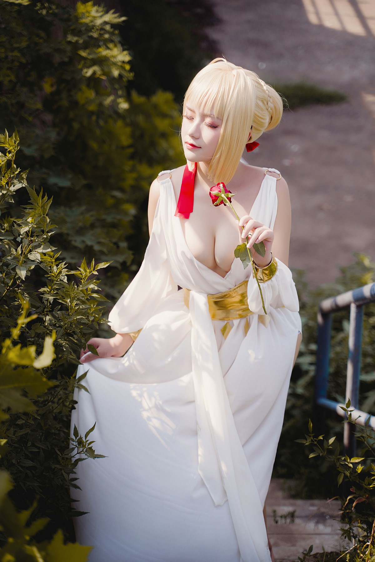 甜美女神 白裙飘逸难以抵挡的诱惑 – COSPLAY