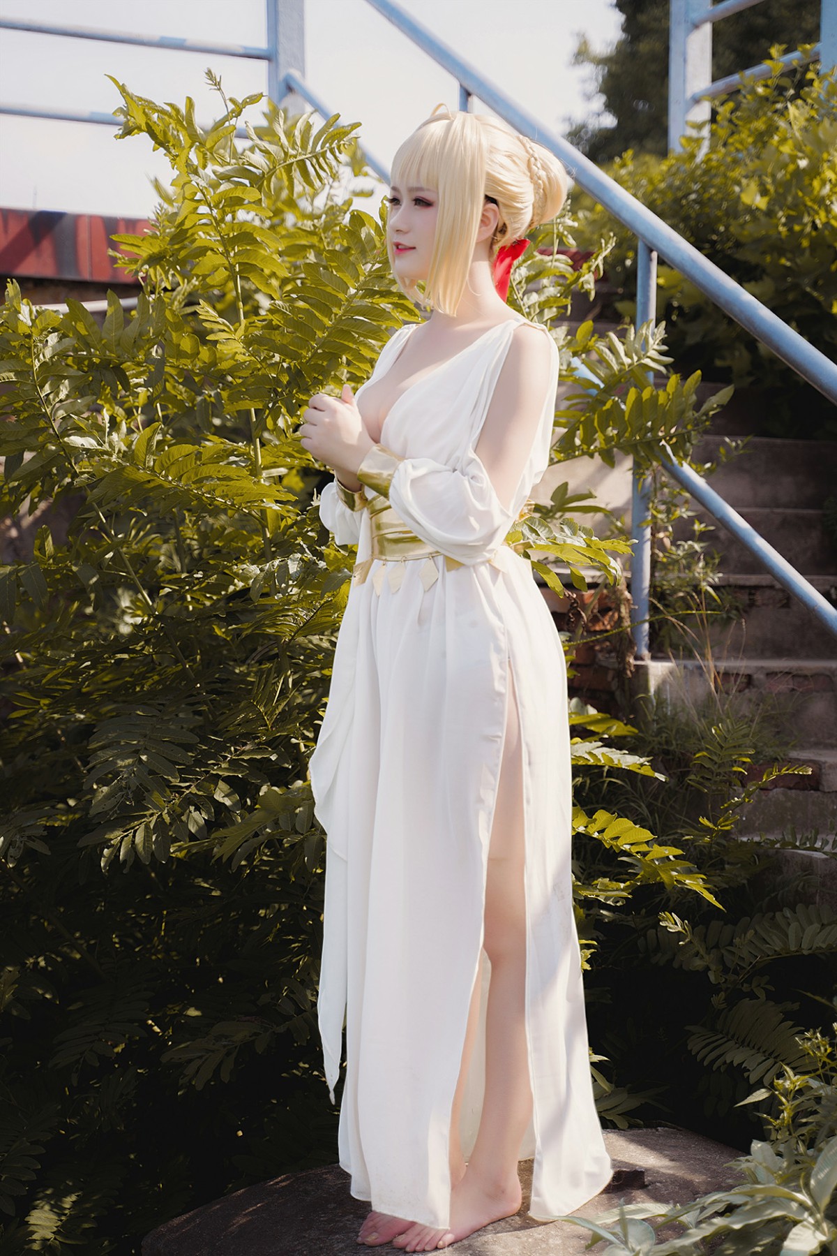 甜美女神 白裙飘逸难以抵挡的诱惑 – COSPLAY