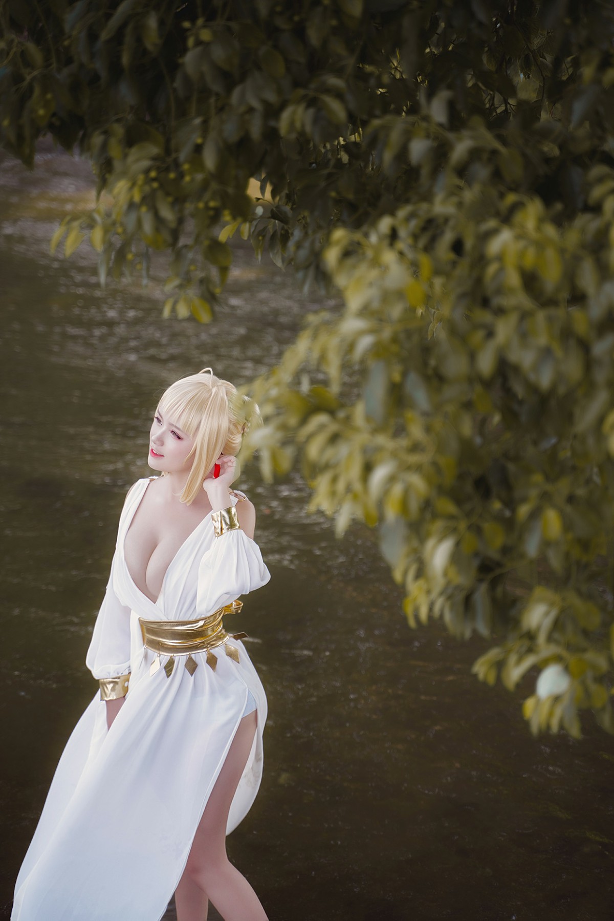 甜美女神 白裙飘逸难以抵挡的诱惑 – COSPLAY