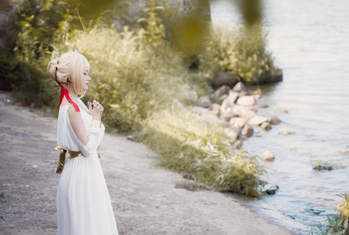 甜美女神 白裙飘逸难以抵挡的诱惑 – COSPLAY