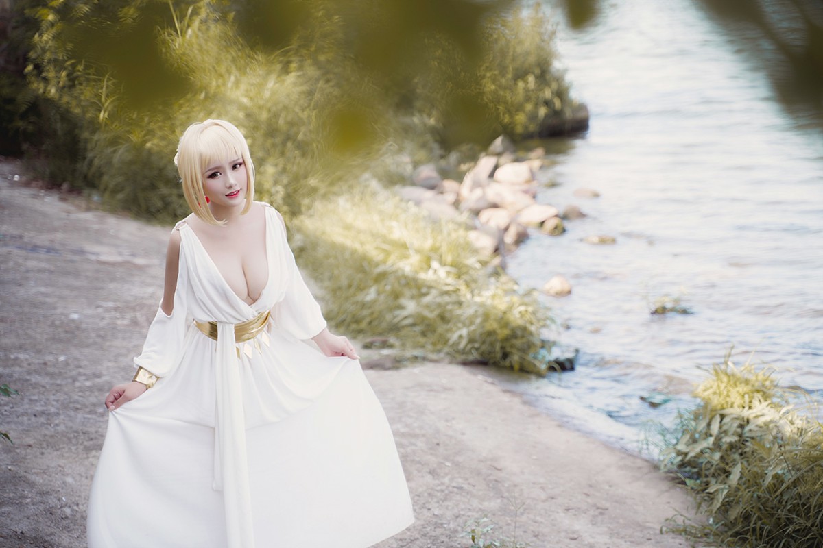 甜美女神 白裙飘逸难以抵挡的诱惑 – COSPLAY
