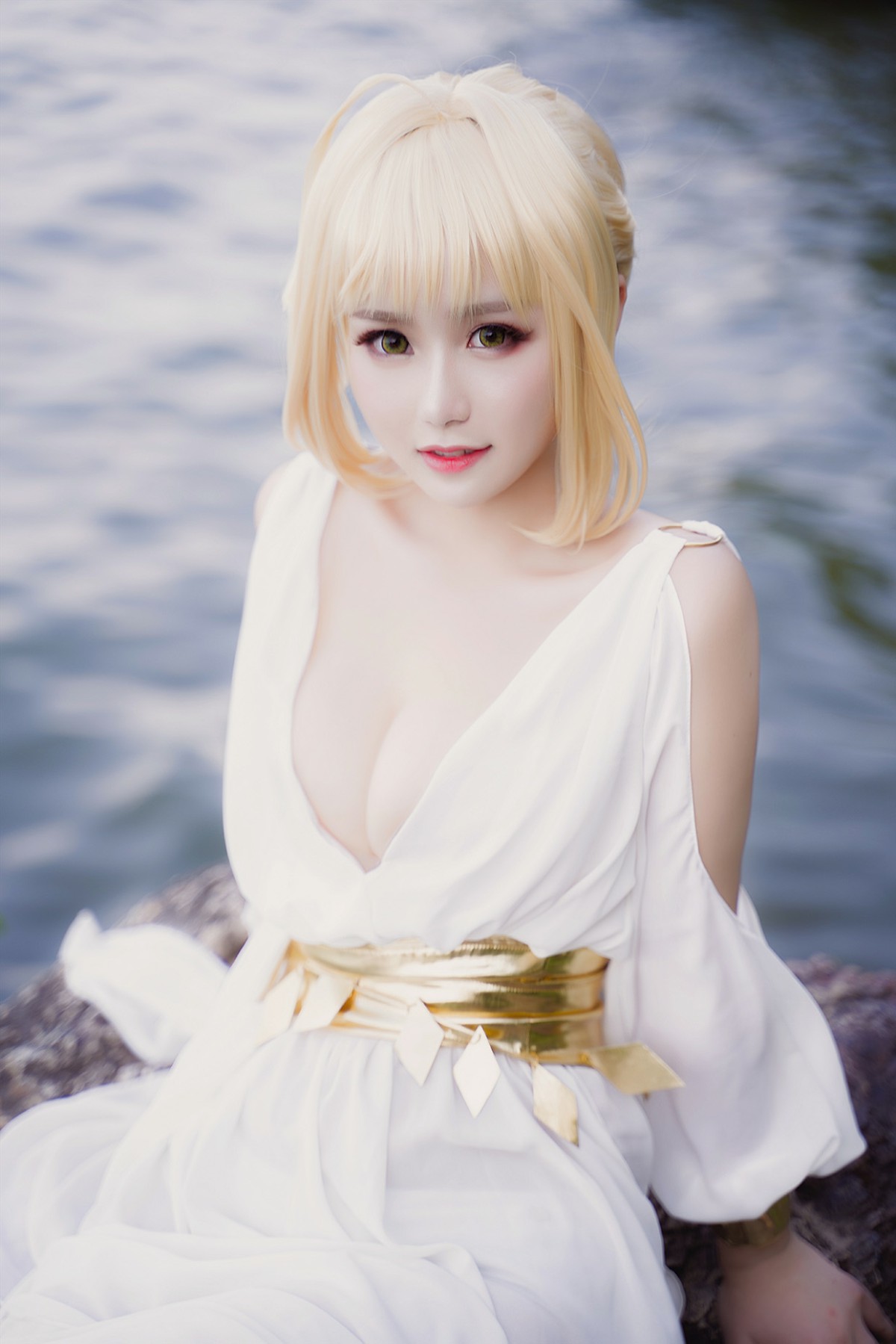 甜美女神 白裙飘逸难以抵挡的诱惑 – COSPLAY
