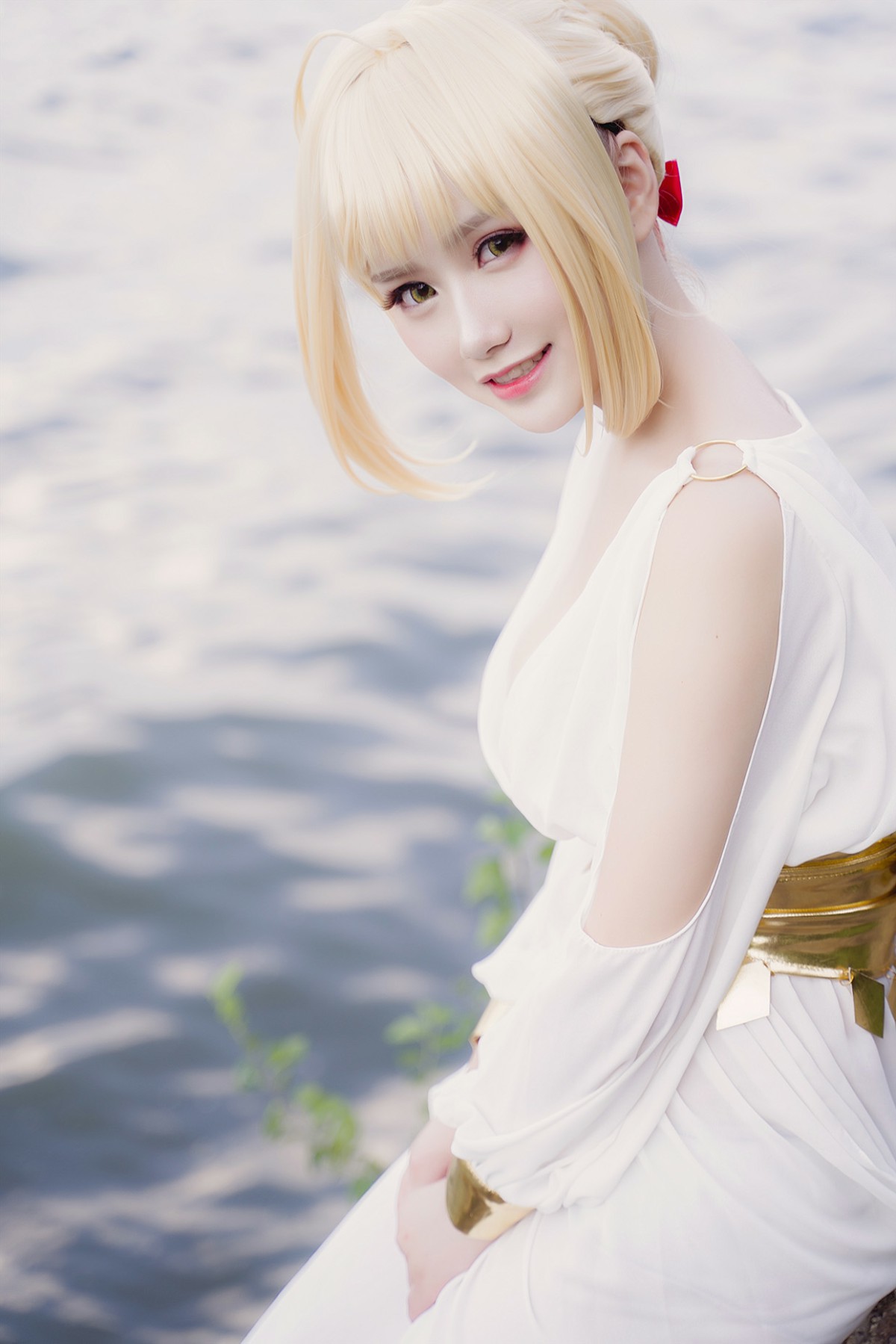甜美女神 白裙飘逸难以抵挡的诱惑 – COSPLAY