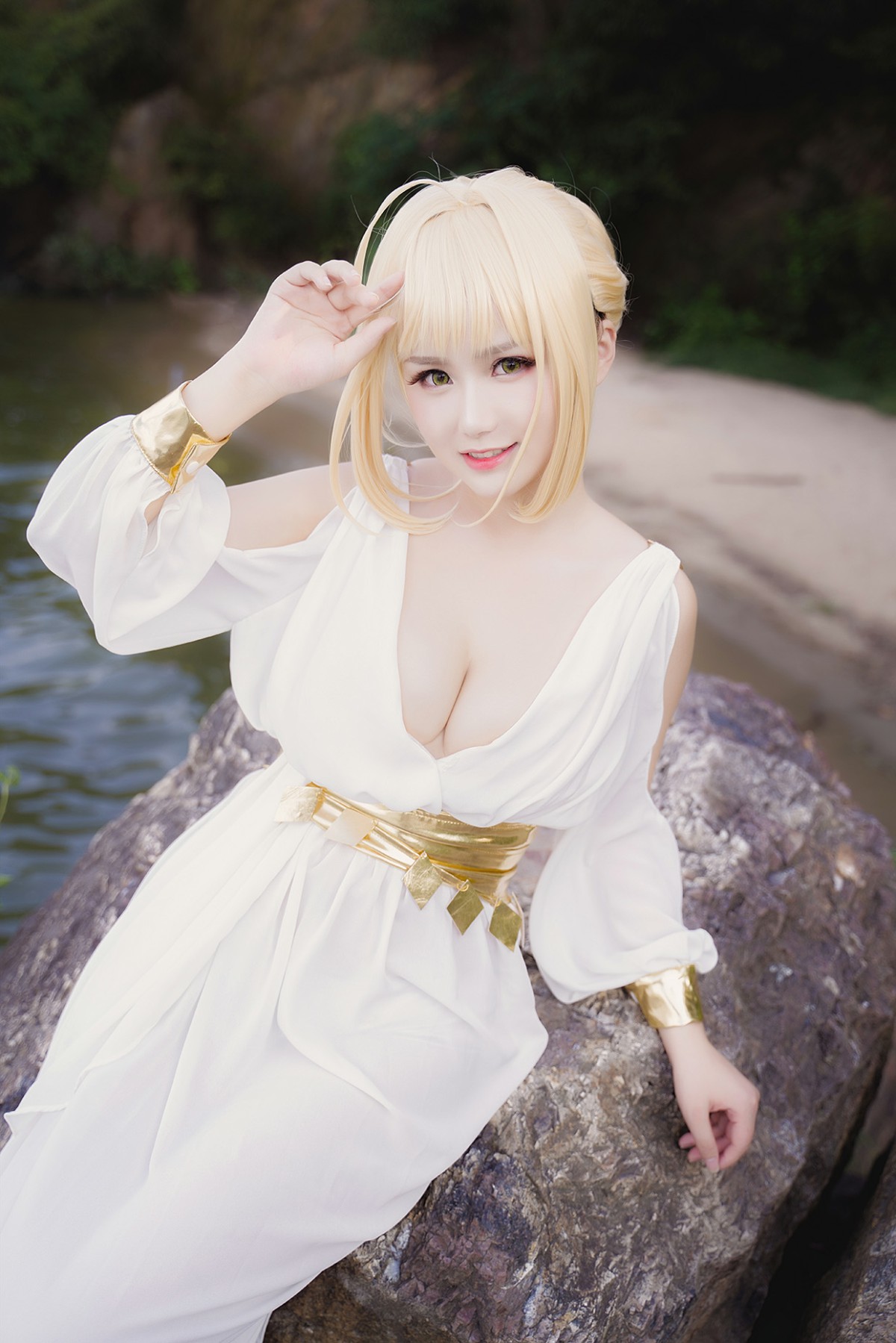 甜美女神 白裙飘逸难以抵挡的诱惑 – COSPLAY