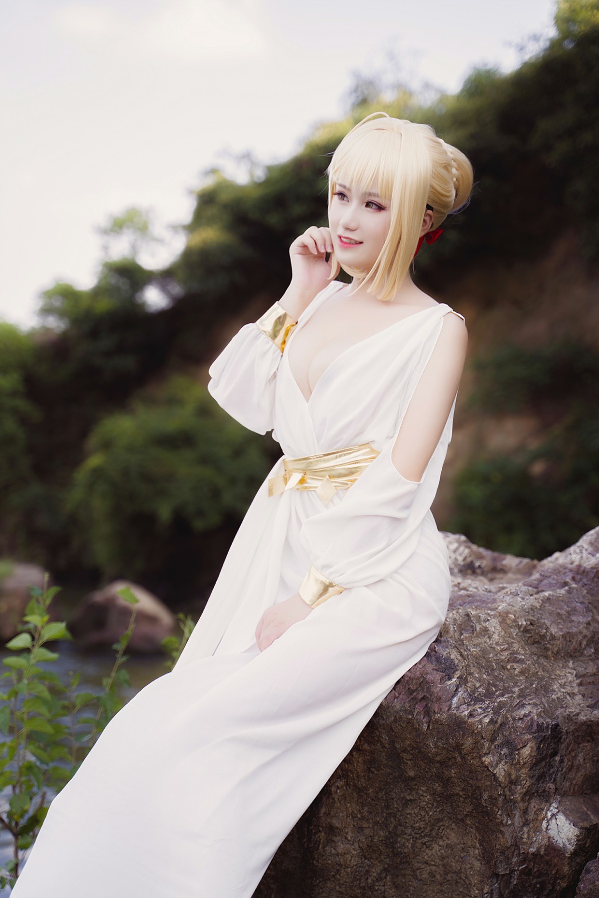 甜美女神 白裙飘逸难以抵挡的诱惑 – COSPLAY