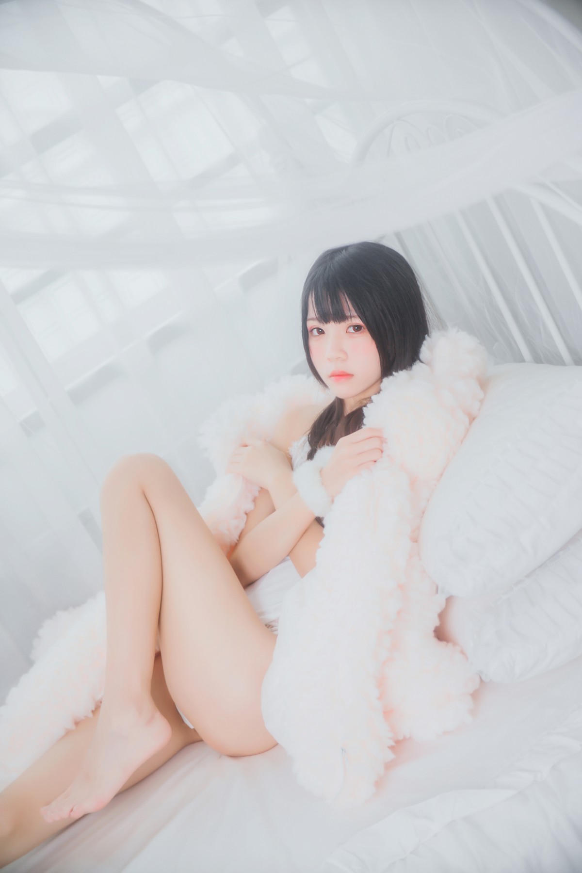 萝莉风COS 桜桃喵 – 纯白私房 – COSPLAY