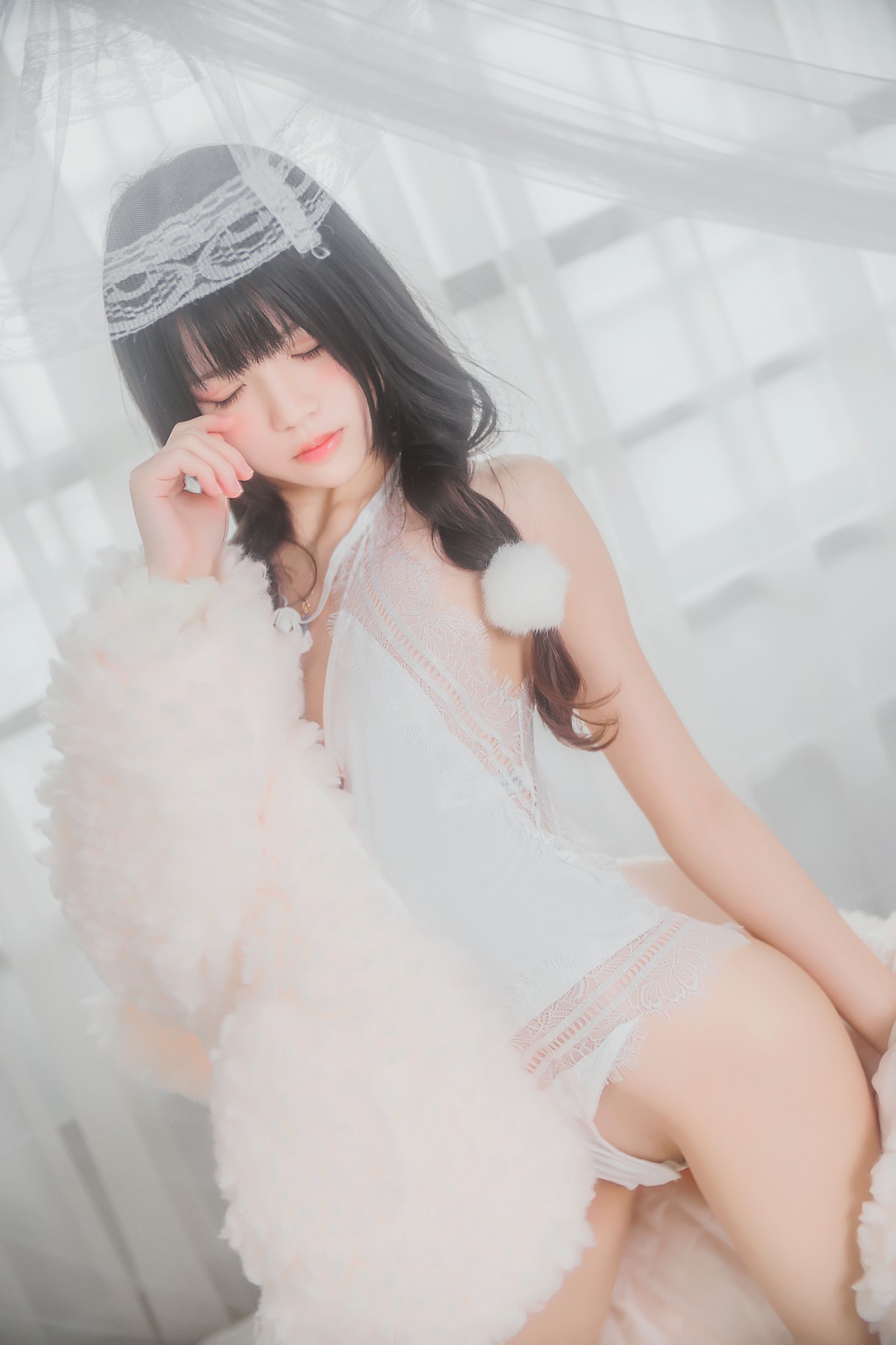 萝莉风COS 桜桃喵 – 纯白私房 – COSPLAY