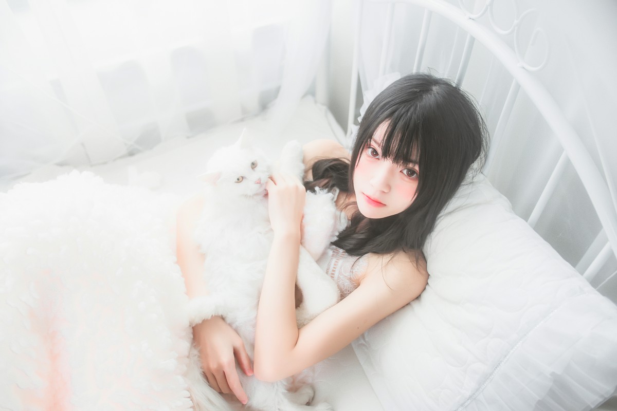 萝莉风COS 桜桃喵 – 纯白私房 – COSPLAY