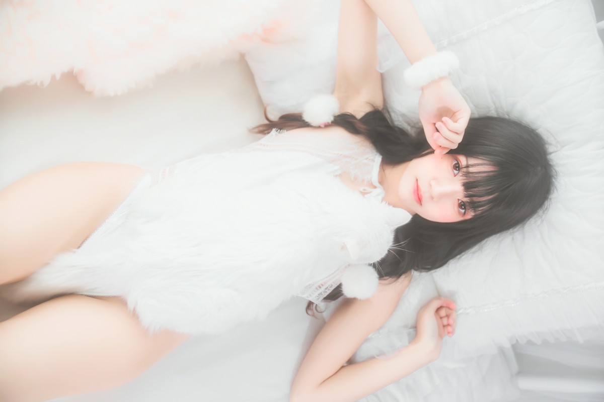 萝莉风COS 桜桃喵 – 纯白私房 – COSPLAY