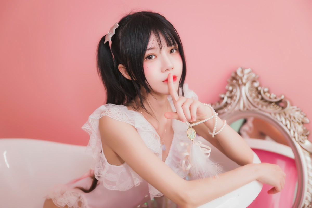 萝莉风COS 桜桃喵 –粉色浴缸 – COSPLAY