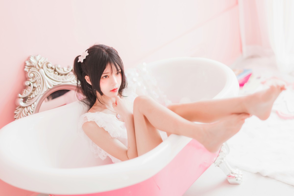 萝莉风COS 桜桃喵 –粉色浴缸 – COSPLAY