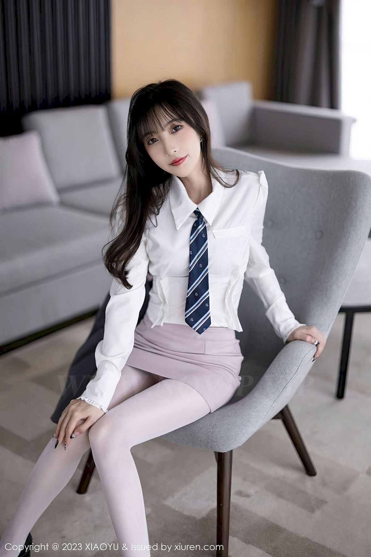 [XIAOYU语画界] VOL.996 模特林星阑 – 粉色护士服+白色丝袜性感写真
