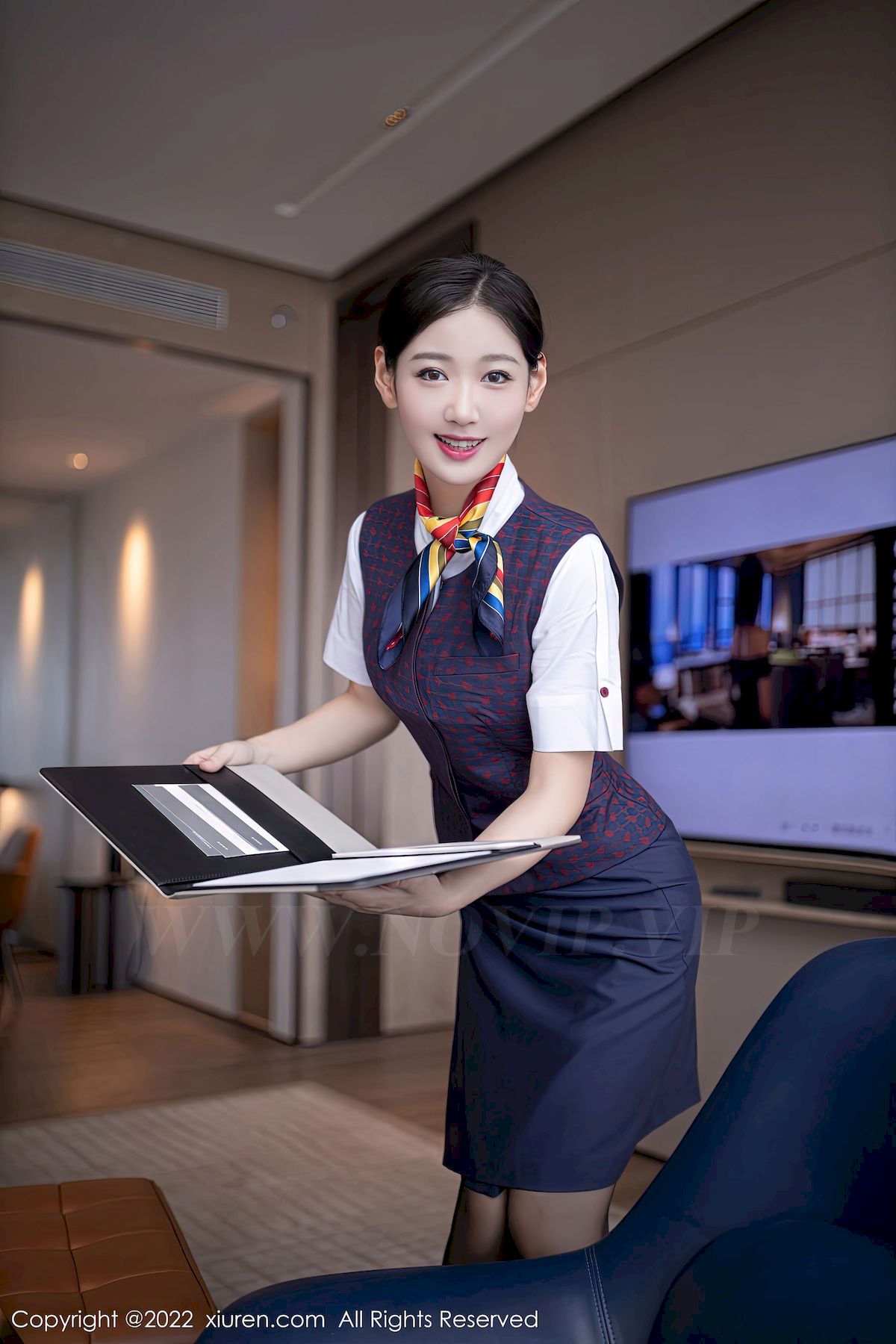 [秀人XiuRen] No.5922 模特唐安琪 – 空姐制服+应酬主题北京旅拍
