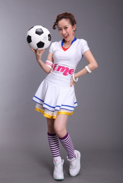 蜜女团足球宝贝性感写真-御萝部落