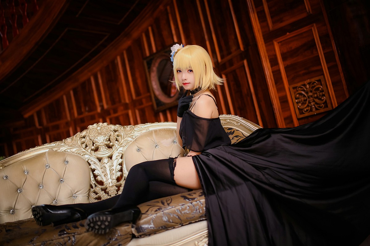 [Cosplay]拜见女王陛下 – COSPLAY