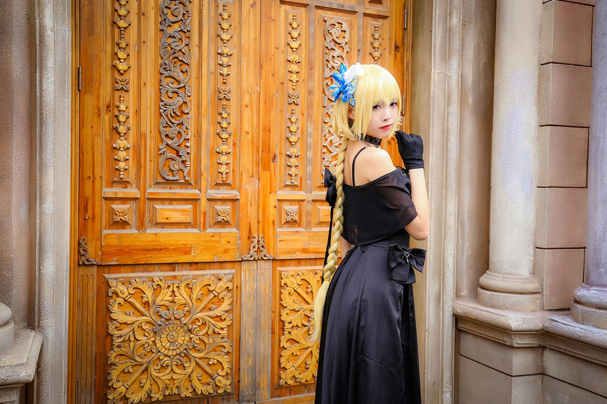 [Cosplay]拜见女王陛下 – COSPLAY
