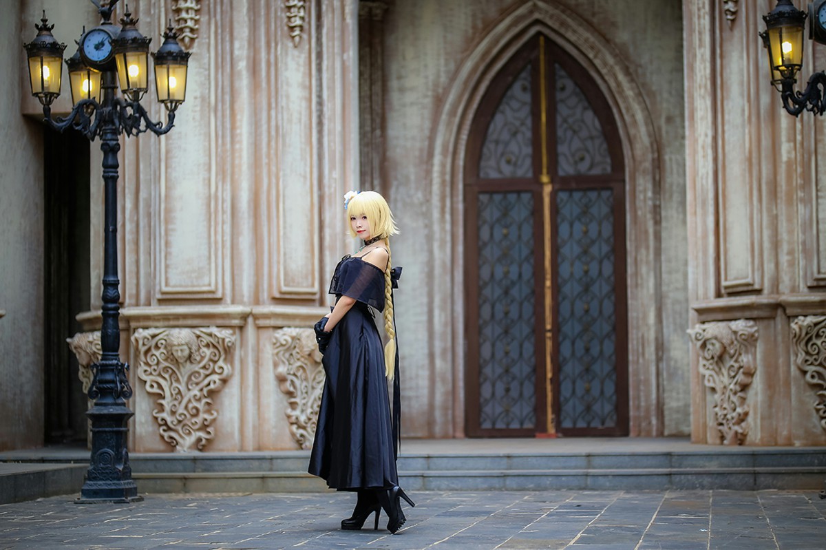 [Cosplay]拜见女王陛下 – COSPLAY