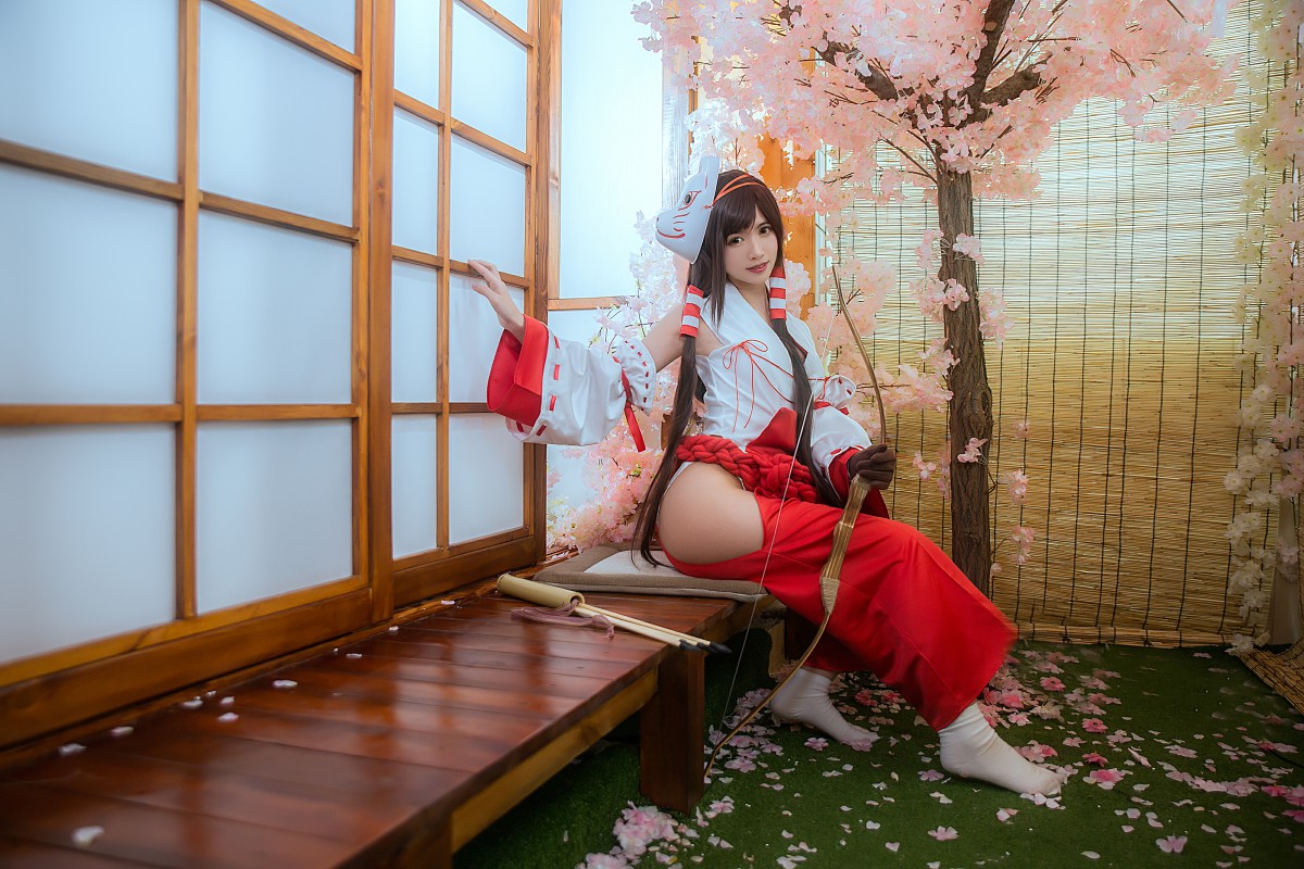 [Cosplay]鳗鱼霏儿 – 巫女 – COSPLAY