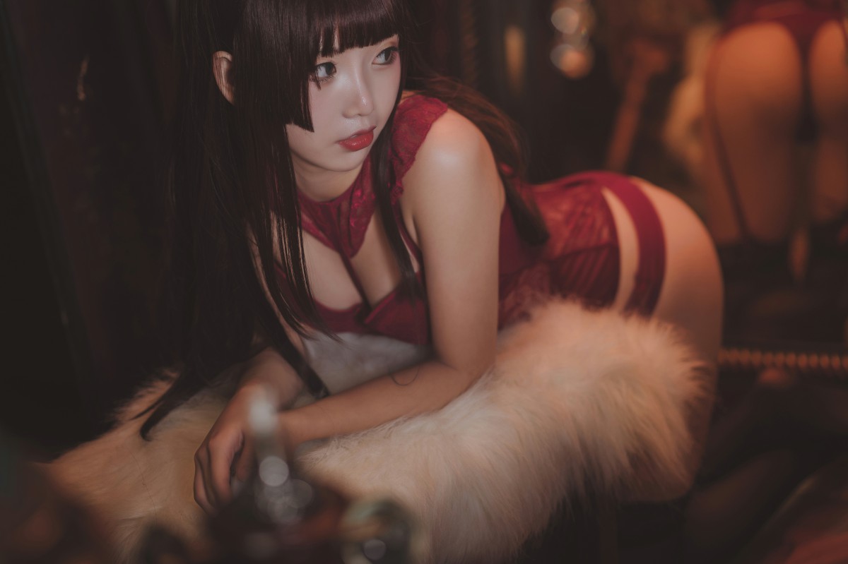 [Cosplay]面饼仙儿 – 脑内少女 红色束衣 – COSPLAY