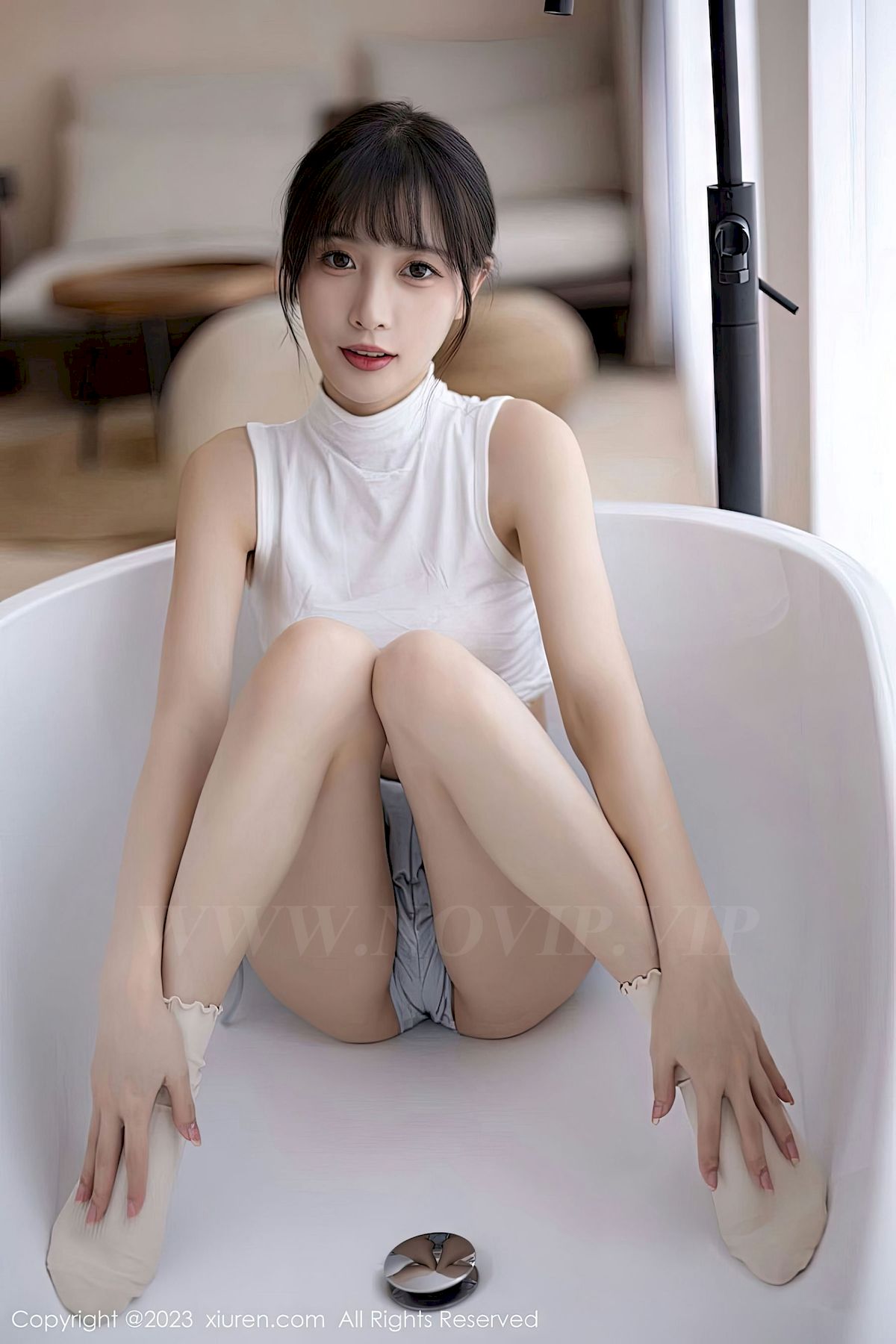 [XiuRen秀人网] No.6455 模特林星阑 – 清纯甜美+两套服饰海南旅拍