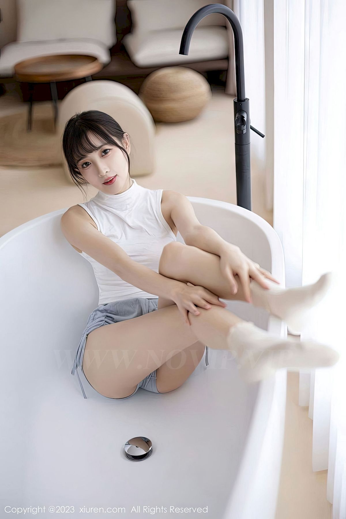 [XiuRen秀人网] No.6455 模特林星阑 – 清纯甜美+两套服饰海南旅拍