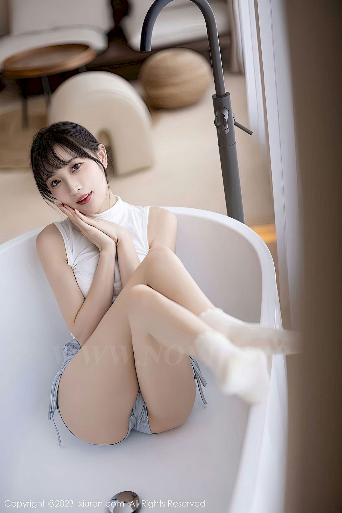 [XiuRen秀人网] No.6455 模特林星阑 – 清纯甜美+两套服饰海南旅拍
