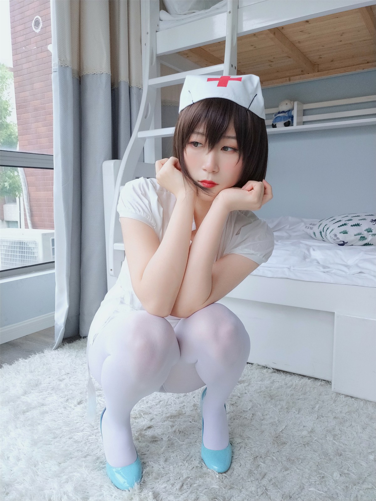 Coser小姐姐白银 – 白丝小护士 – COSPLAY