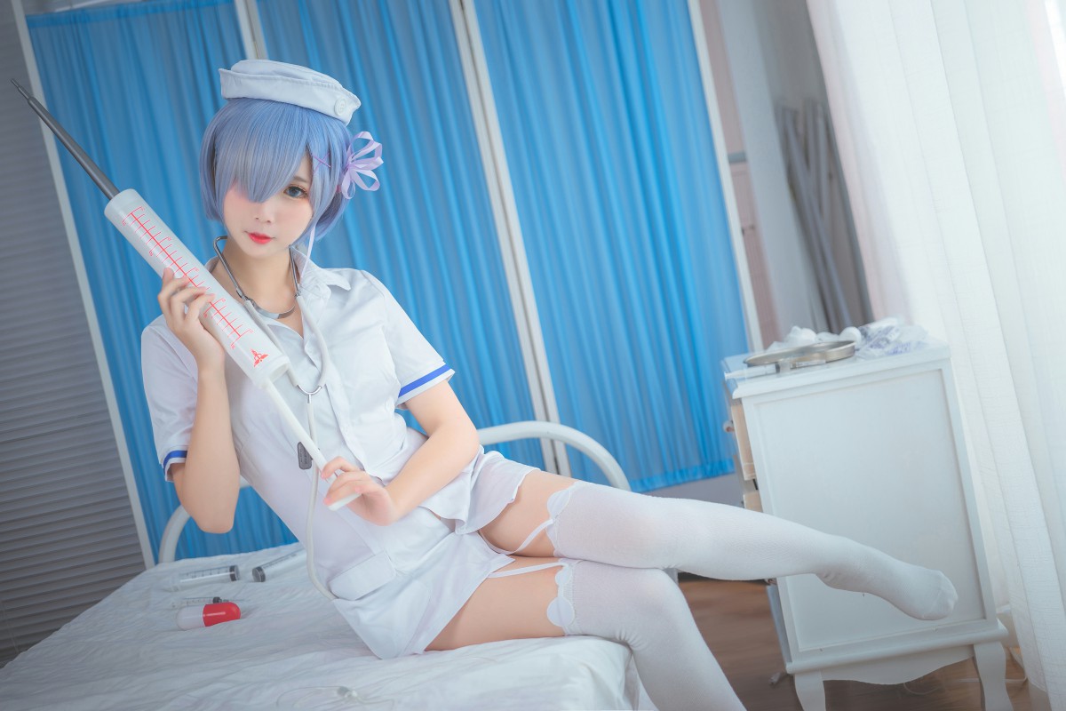 [Cosplay]面饼仙儿 – 蕾姆护士装 – COSPLAY