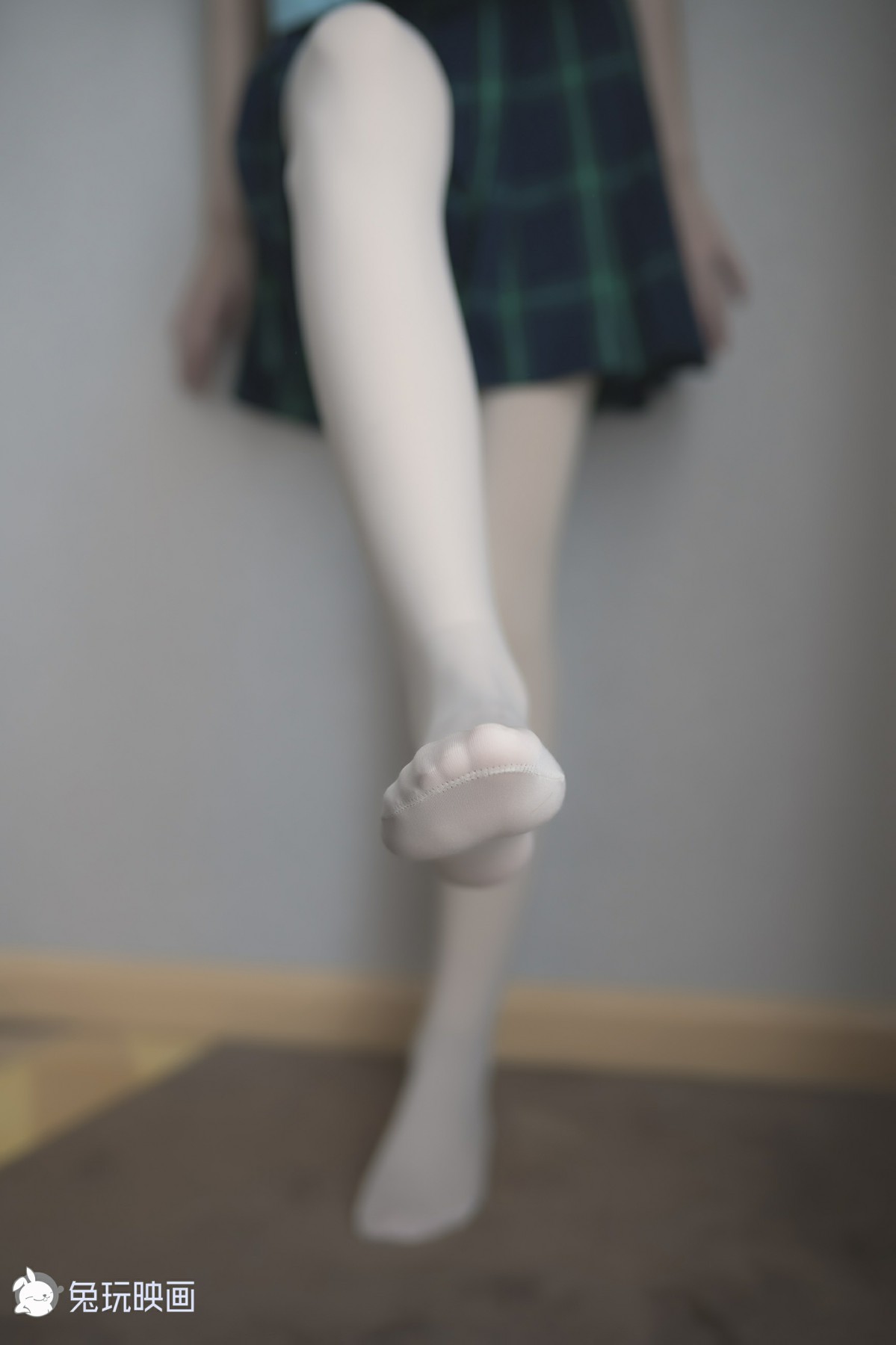 兔玩映画系列 Vol.052 这个腿也太细了吧_ – COSPLAY