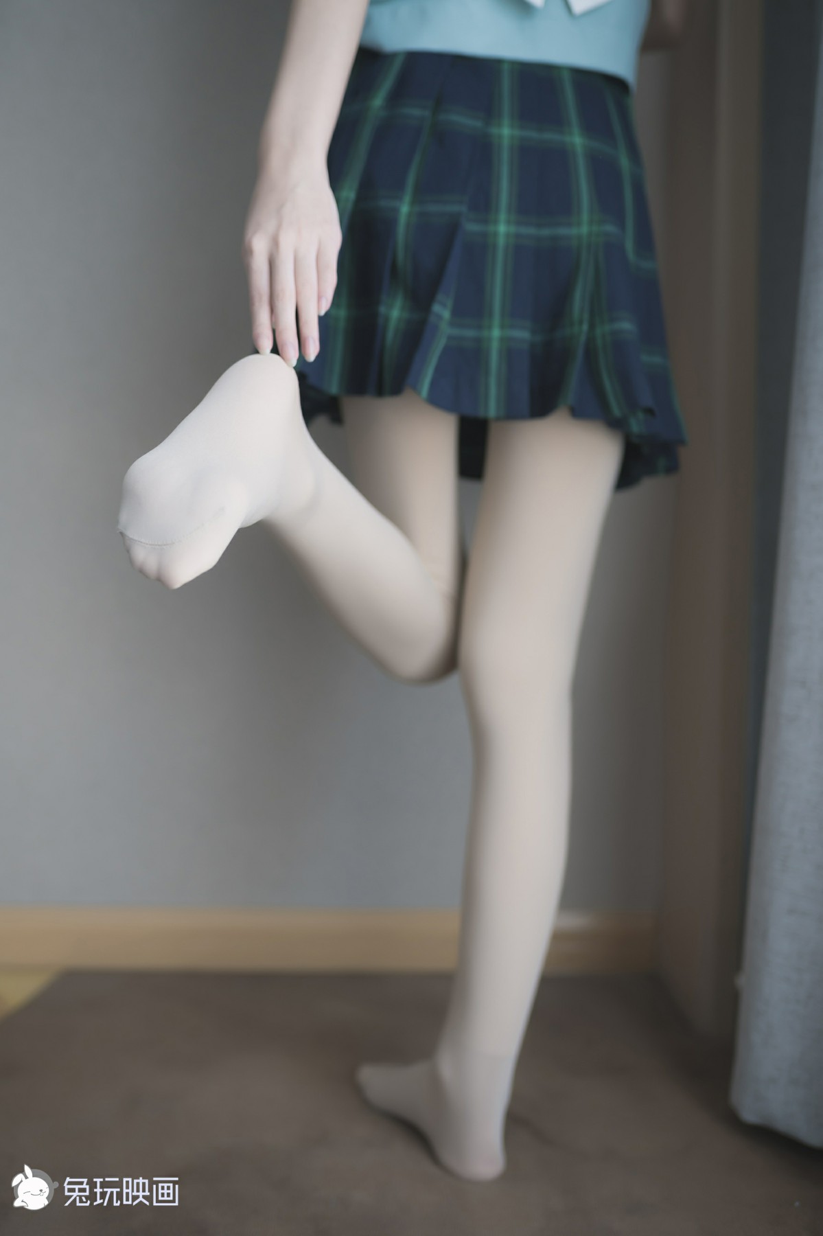 兔玩映画系列 Vol.052 这个腿也太细了吧_ – COSPLAY