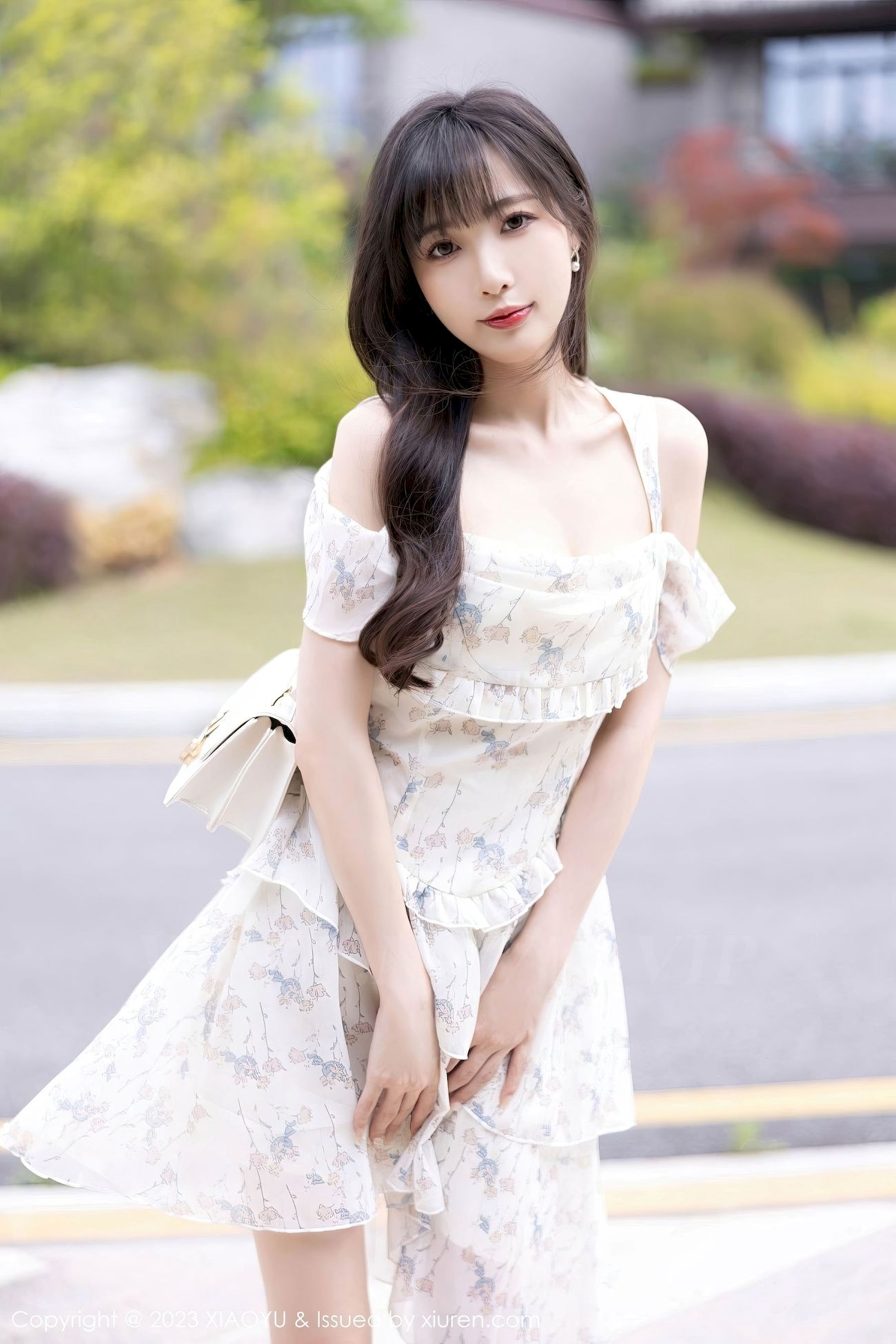 [XIAOYU语画界] VOL.1058 模特林星阑 – 婚纱服饰+白色丝袜贵州旅拍