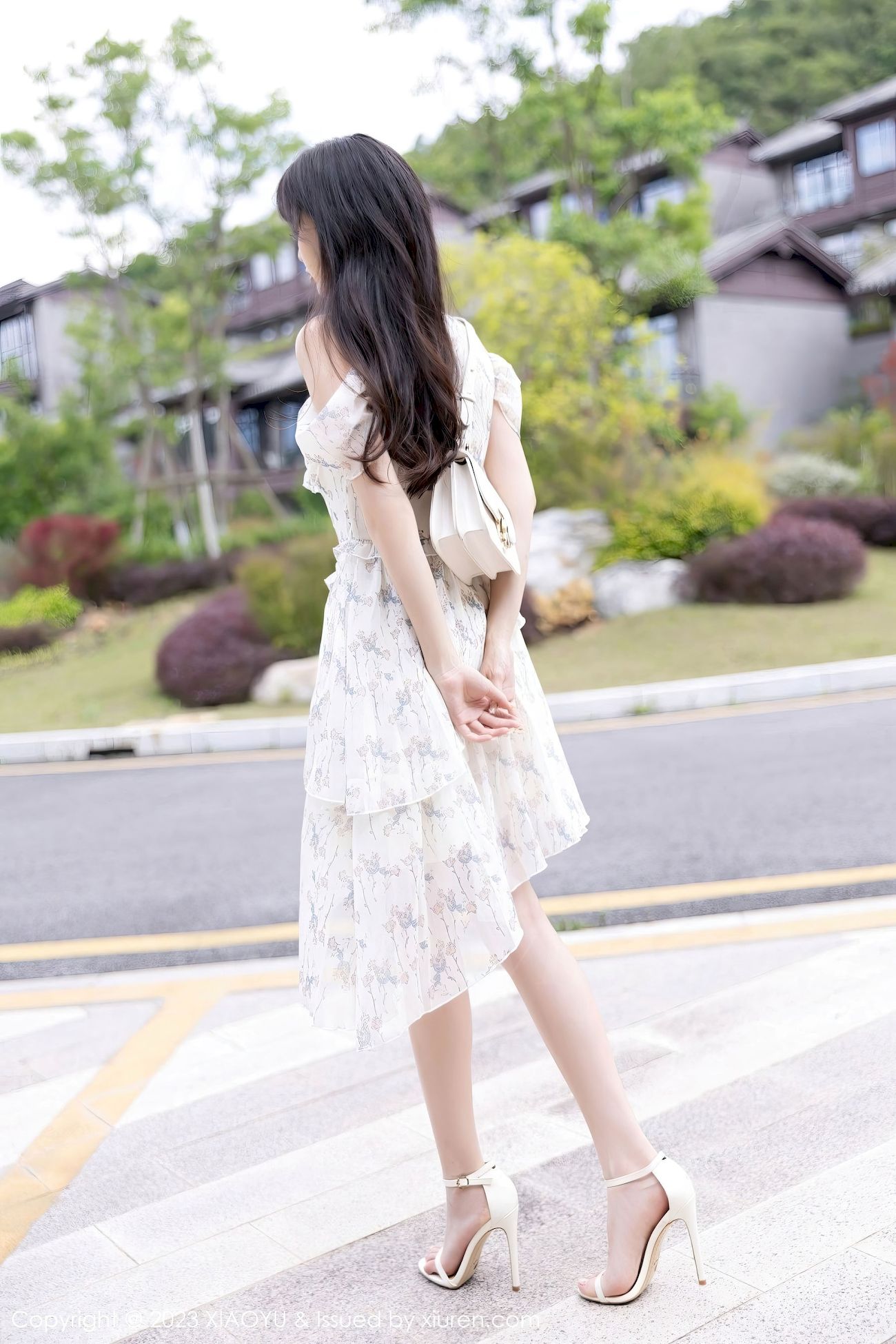 [XIAOYU语画界] VOL.1058 模特林星阑 – 婚纱服饰+白色丝袜贵州旅拍