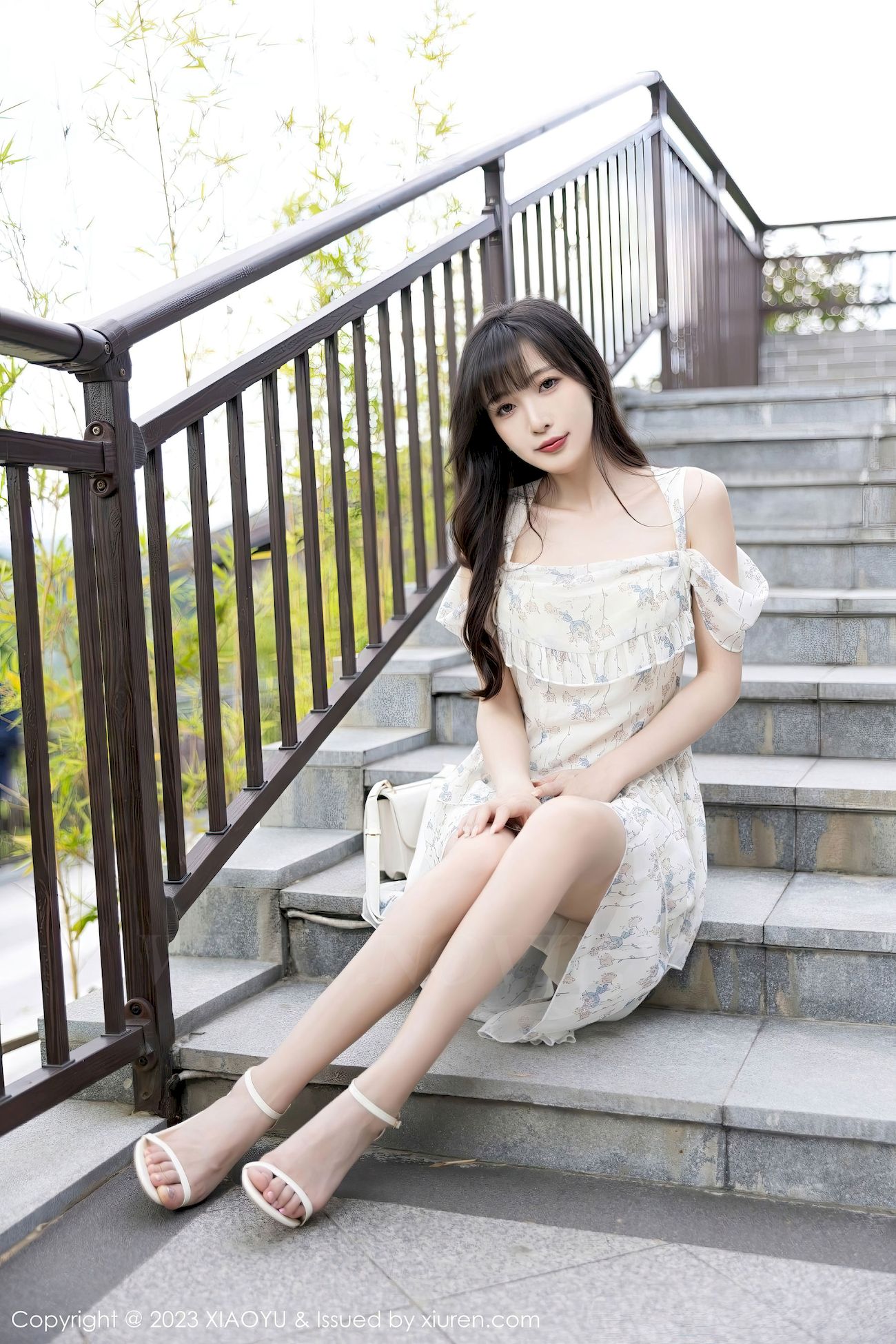 [XIAOYU语画界] VOL.1058 模特林星阑 – 婚纱服饰+白色丝袜贵州旅拍
