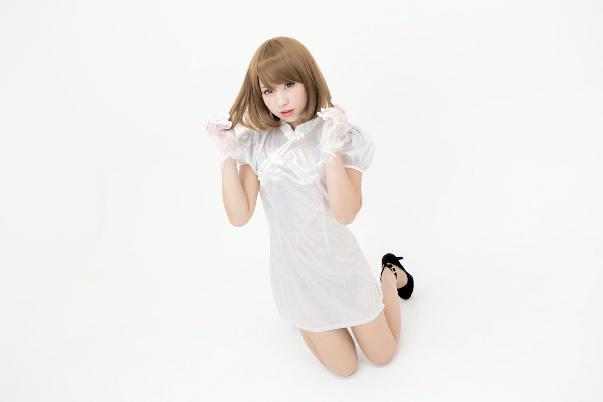 中華娘娘之白色旗袍与美腿高跟 – COSPLAY