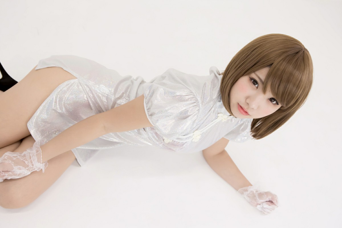 中華娘娘之白色旗袍与美腿高跟 – COSPLAY