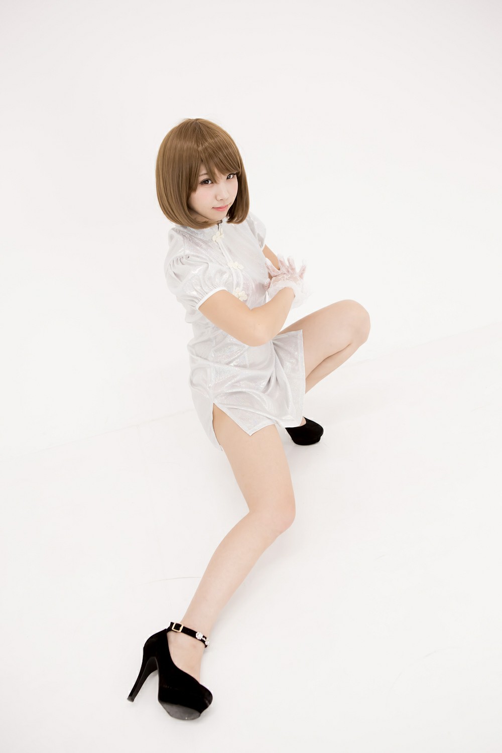 中華娘娘之白色旗袍与美腿高跟 – COSPLAY