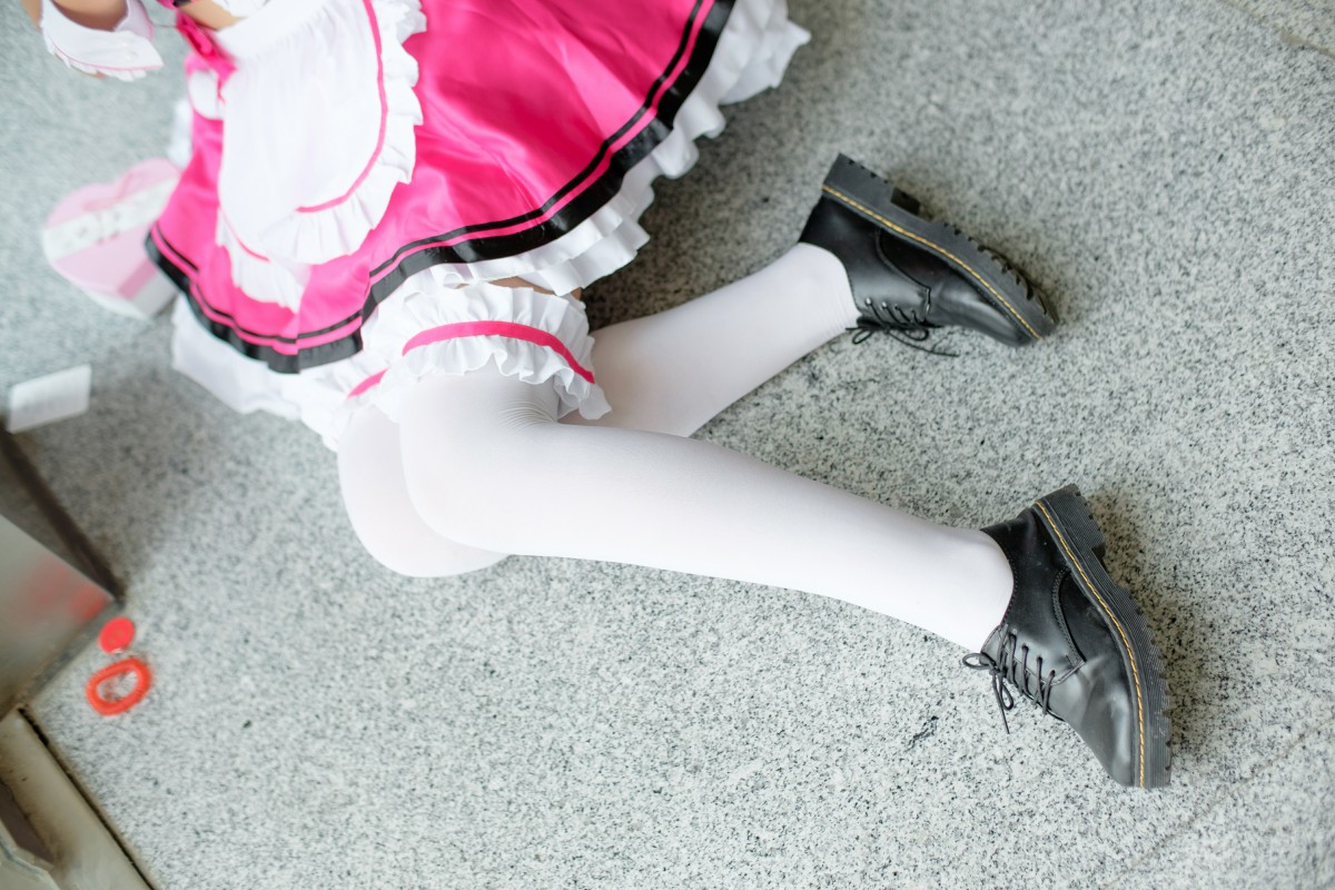 [森萝财团]萝莉丝足写真 Free-005 – COSPLAY