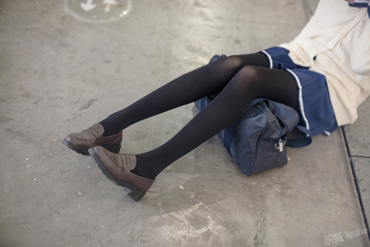 [森萝财团]萝莉丝足写真 Free-004 – COSPLAY
