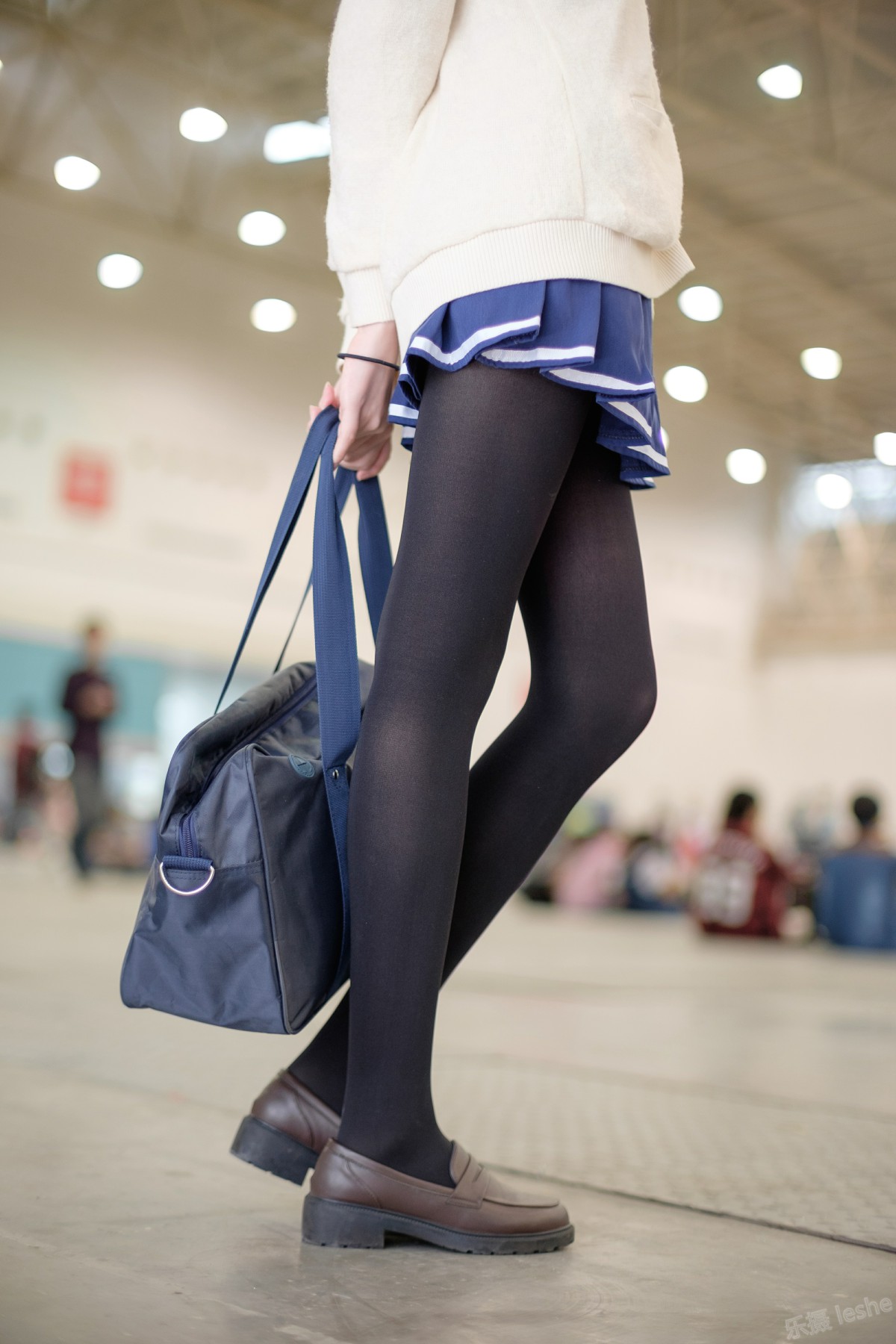 [森萝财团]萝莉丝足写真 Free-004 – COSPLAY