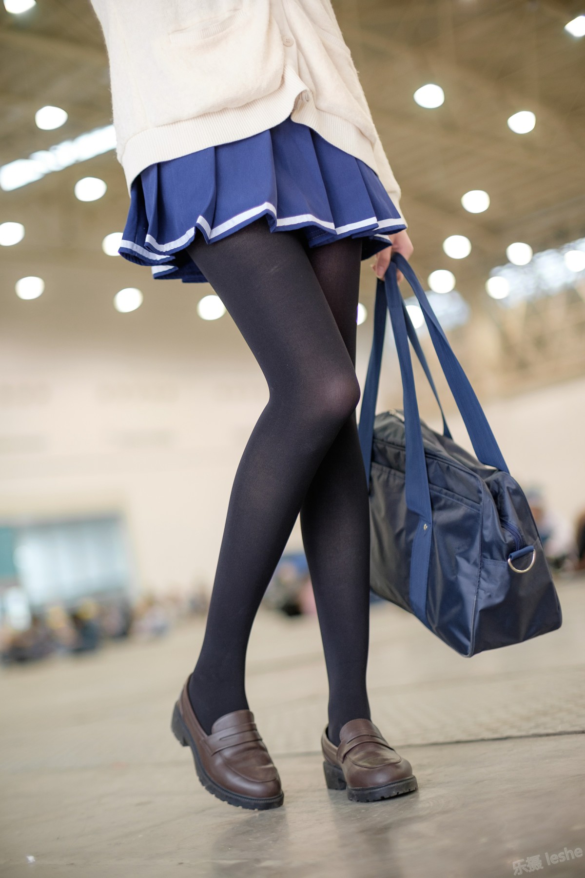 [森萝财团]萝莉丝足写真 Free-004 – COSPLAY