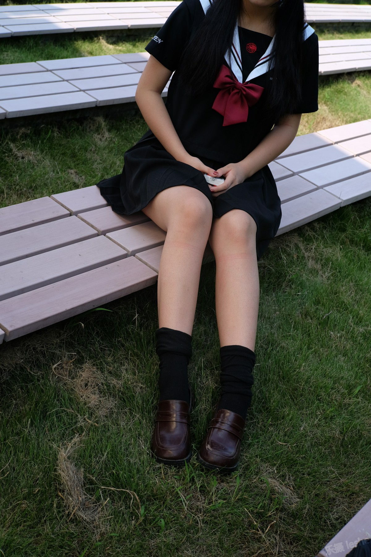 [森萝财团]萝莉丝足写真 Free-003 – COSPLAY